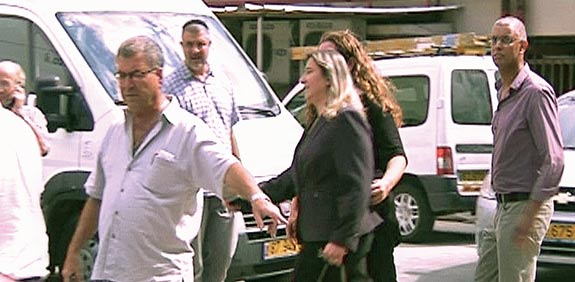 בכירי תנובה מגיעים לחקירה / צלם: חדשות עשר